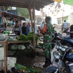 Babinsa Koramil 0822/12 Sukosari Bondowoso Tegakan Protokol Kesehatan Di Pasar Tradisional