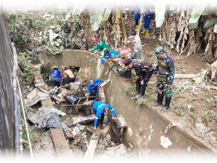 Tim Tanggap Bencana PT. Bukit Asam Bantu Korban Banjir di Tanjung Enim dan Sekitarnya