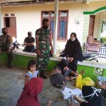 Babinsa Koramil 431-03/Muntok Kabupaten Bangka Barat, Kembali Dampingi Vaksinasi di Desa Binaannya.