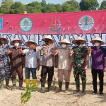 Komandan Kodim 0431/Bangka Barat, Hadiri Acara Gerakan Penanaman Pohon Dalam Rangka Reboisasi Lahan Pasca Tambang