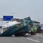 Kecelakaan Maut di Tol Surabaya, Gara-gara Penumpang Diduga Depresi Ambil Alih Kemudi Bus