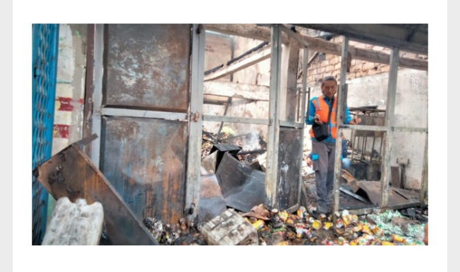 Diduga Korsleting Listrik, Sebuah Ruko di Cibungbulang Bogor Hangus Terbakar