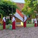 “Police Goes To School” di SD Negeri 1 Bandung Tulungagung, Dengan Tema Disiplin
