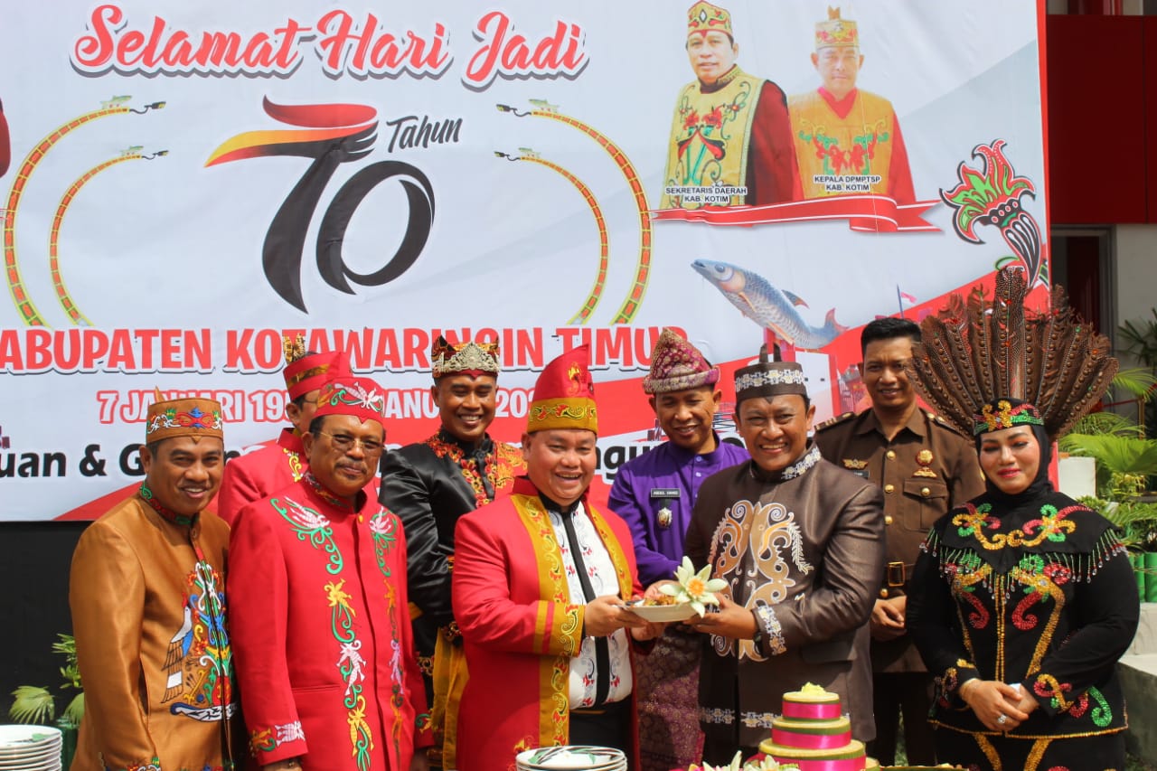 Dandim 1015/Sampit Hadiri Peresmian Mal Pelayanan Publik dan Rama Tamah Hari Jadi Ke 70 Kab. Kotim