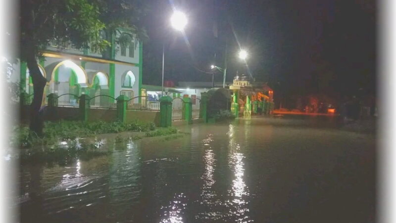 Akibat Curah Hujan Tinggi, Rumah Warga Tiga RW di Desa Siandong Kabupaten Brebes Terdampak Banjir