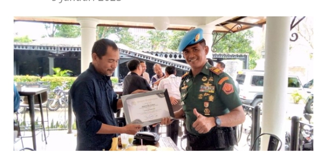 AIPBR Serahkan Piagam Penghargaan Kepada Komandan Inf. Muhammad Guntur