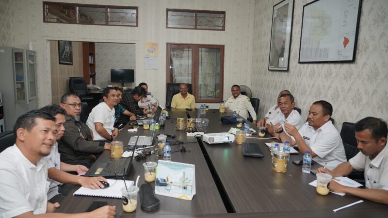 Rapat Dengan Tim BWS Sumatera IIBupati Ingatkan Program Sapo Pulo Harus Disegerakan.