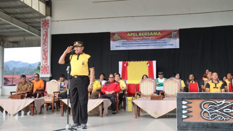 POLRES DAN PEMKAB PAKPAK BHARAT LAKSANAKAN APEL BERSAMAWAKAPOLRES : MARI BERSIH-BERSIH