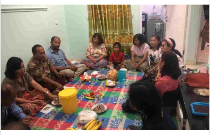 Keluarga Besar Punguan Parna Boru-Bere-Ibebere Wilayah Sektor 2 Parungpanjang, Adakan Acara Mamoholi Di Rumah Kel. Damian Purba/br.Sidauruk
