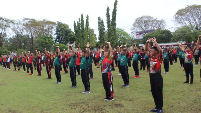 Jalin Sinergitas TNI-Polri, Jajaran Kodim 1016 Palangka Raya Ikuti Senam SKJ di Makorem 102/Pjg