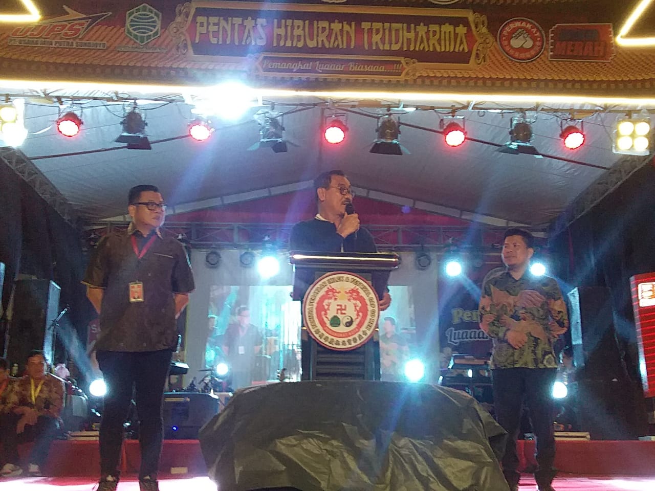 Pangdam XII/Tpr Saksikan Festival Musik Cap Go Meh 2023 di Kecamatan Pemangkat