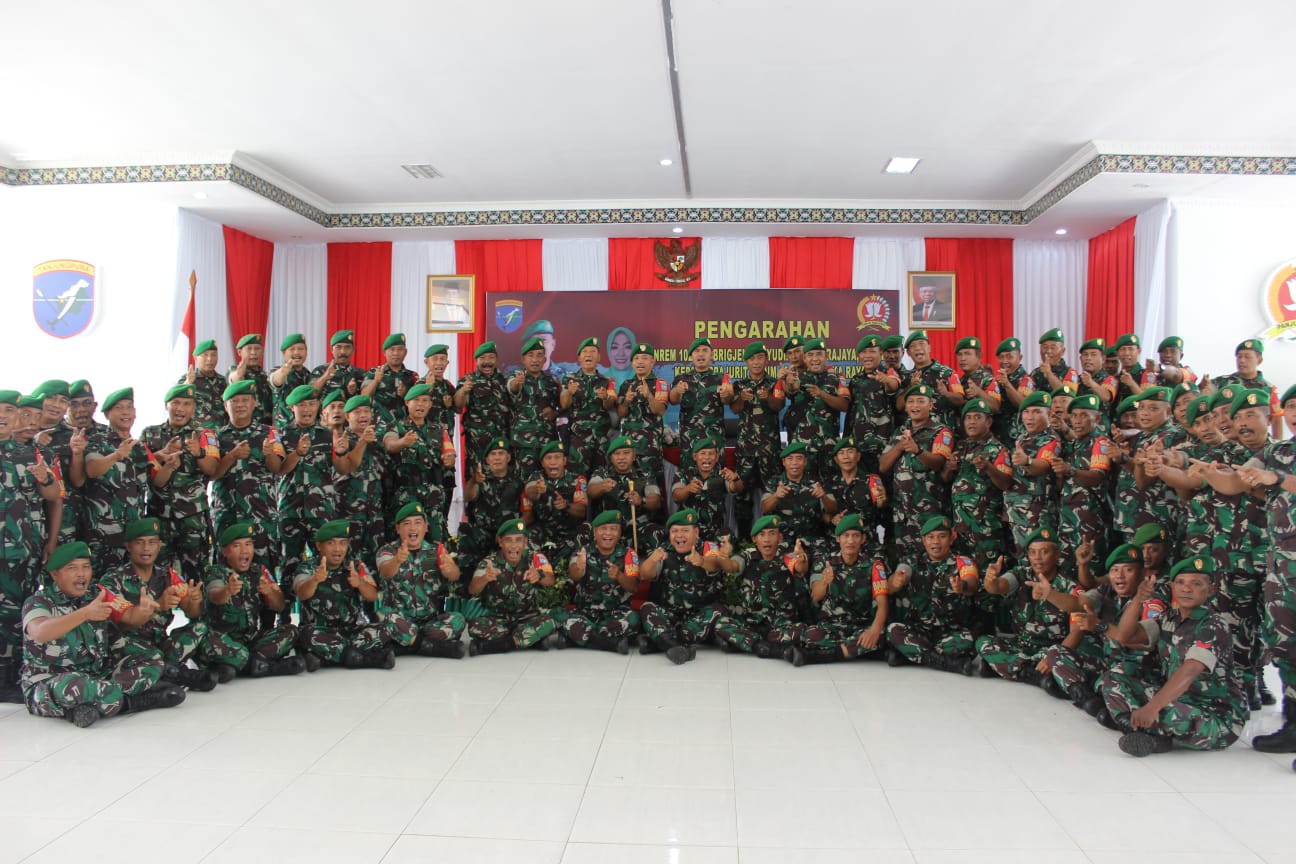 Wakili Dandim, Kasdim Sambut Hangat Kunjungan Kerja Danrem 102/Pjg di Makodim 1016/Plk