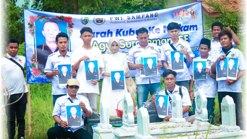 Momentum Ulang Tahun dan HPN Ke-77, PWI Sampang Ziarah Makam Wartawan Senior