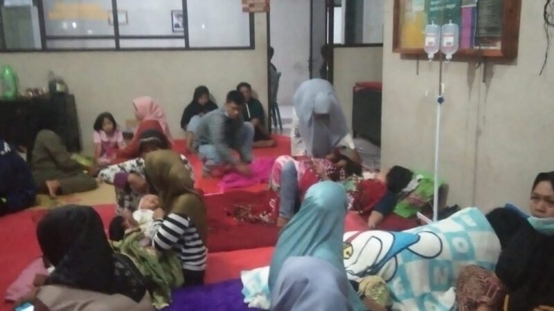 Kades Babakan Kecamatan Tenjo Bogor Suwardi Sigap Merespon Warga Yang Sakit.