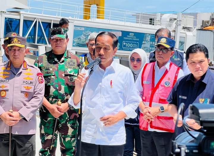 Tinjau Pelabuhan Merak, Presiden Pastikan Kesiapan Arus Mudik 2023