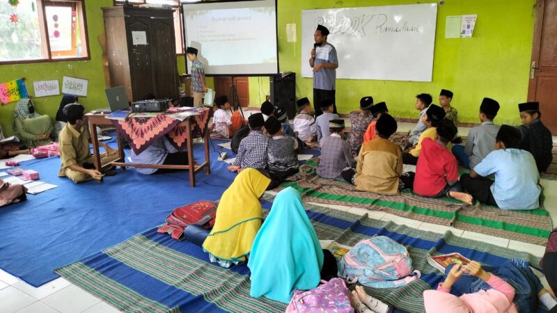 51 Siswa – Siswi SD Negeri Singgit Tulungagung Ikuti Pondok Ramadhan