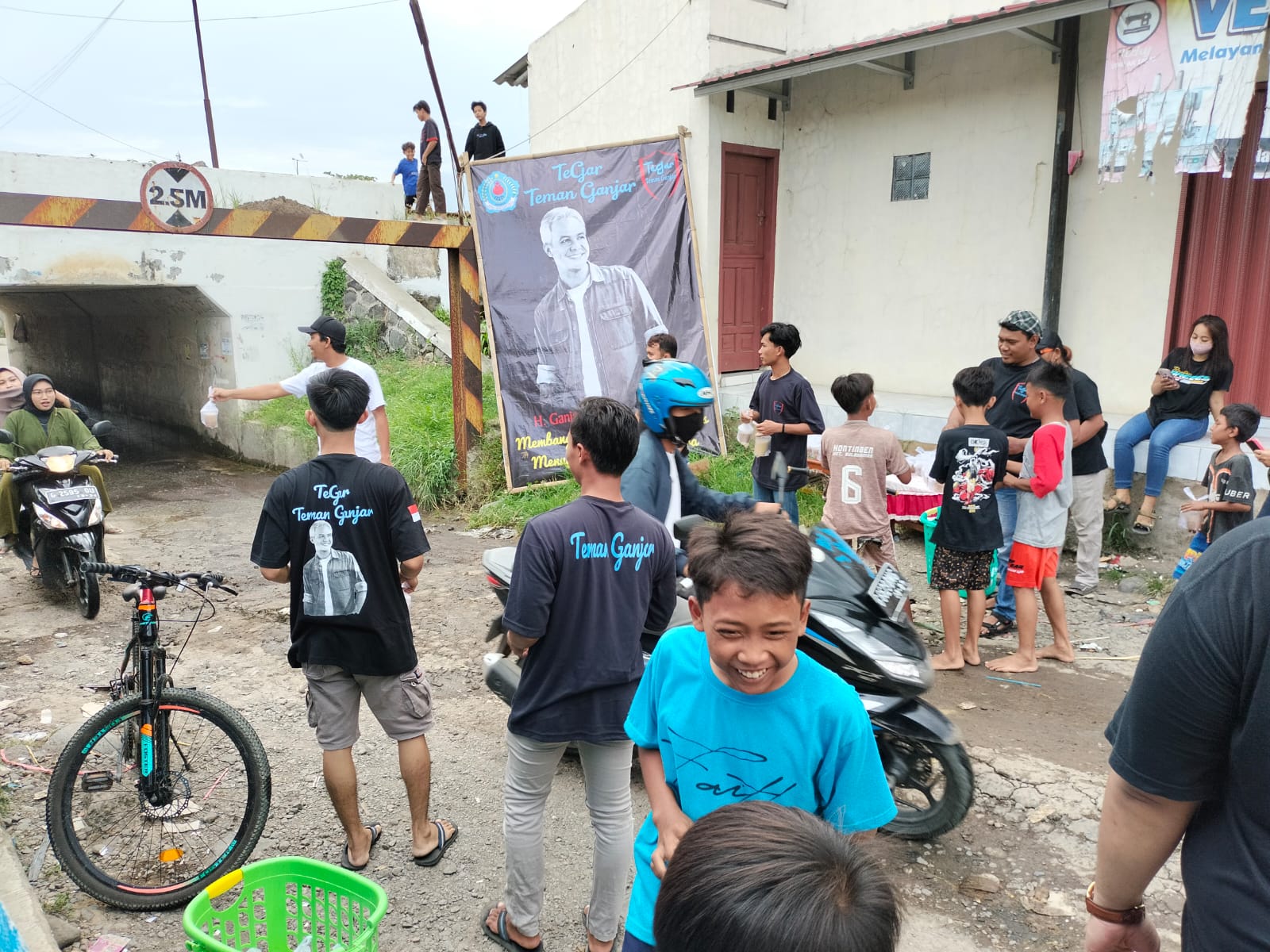 Relawan Teman Ganjar Terus Kenalkan Ganjar Pranowo di Brebes