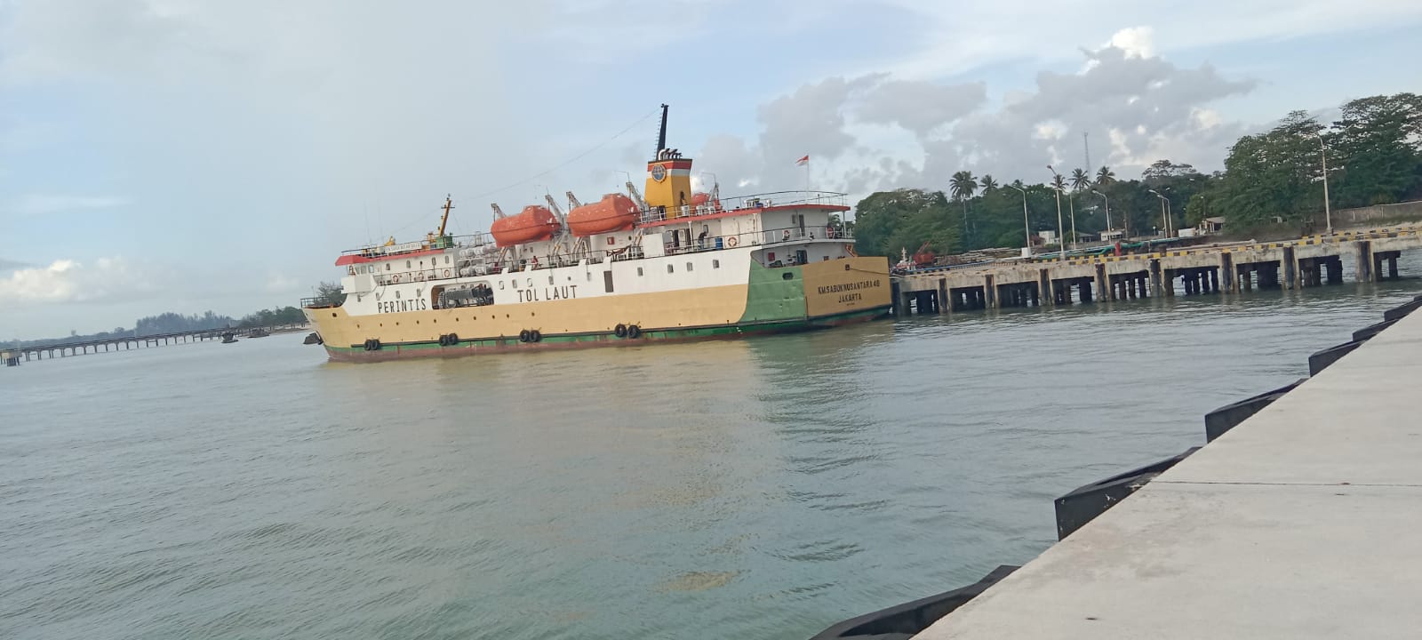 Ratusan Penumpang Arus Balik Bertolak dari Pelabuhan Tanjung Gudang Belinyu Kabupaten Bangka.