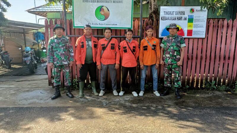 Babinsa 1015-09/Seruyan Hilir Laksanakan Patroli Bersama Anggota Rimba Raya Conservation Di Wilayah PBPH