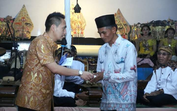 Wakil Bupati Lampura Ardian Saputra SH, Menghadiri Hari Jadi Desa Sidomukti Yang ke-52 Tahun