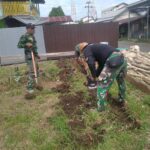 Pembangunan Asrama Koramil 1019 Kecamatan Katingan Kuala Kabupaten Katingan Dikerjakan Dengan Swadaya Anggota.