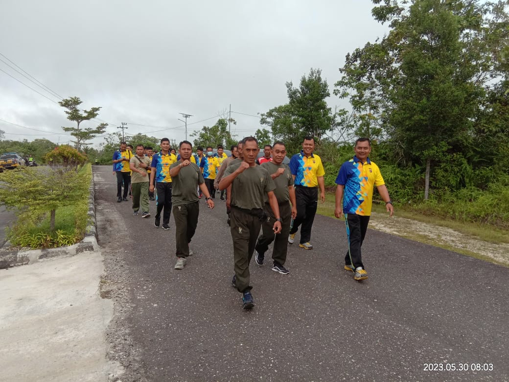 Kodim 1016/Palangka Raya Bersama Polres Gumas Gelar Olah Raga Bersama
