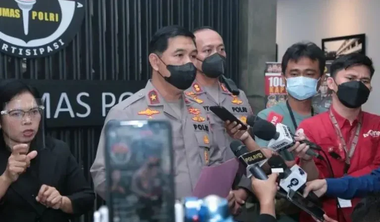 Densus 88 Tangkap Dua Terduga Teroris di Jawa Timur