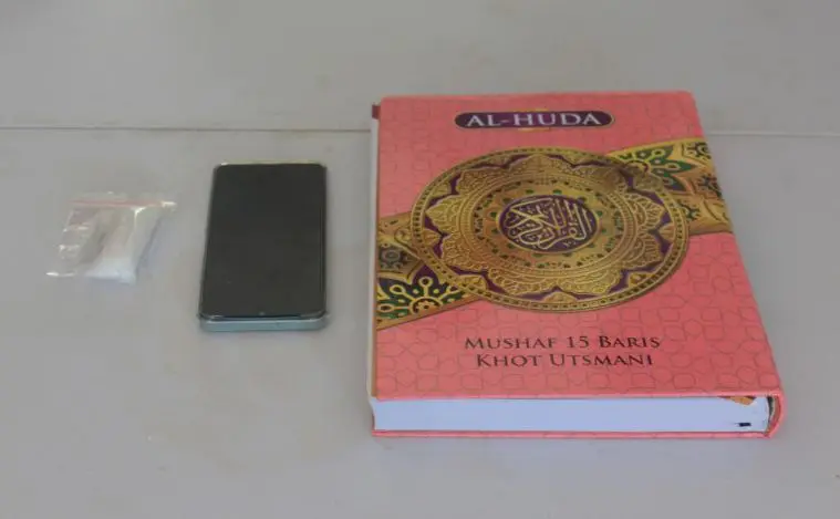 Pasangan Suami Istri di Madiun Selundupkan Narkoba Jenis Sabu ke Dalam Lapas Menggunakan Kitab Suci Alquran.