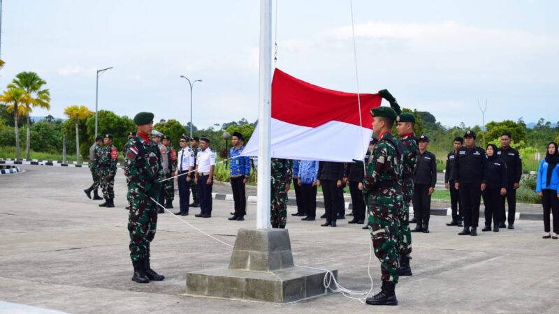 Satgas Pamtas Yonarmed 10 Kostrad Turut Serta Sukseskan Upacara Hari Lahir Pancasila Di Perbatasan RI-Malaysia