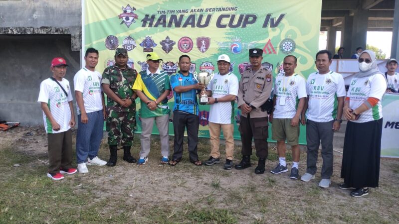 Peduli Generasi Muda, Babinsa Koramil 1015-11/Hanau Hadiri Pembukaan Turnamen Sepak Bola Hanau Cup IV Tahun 2023