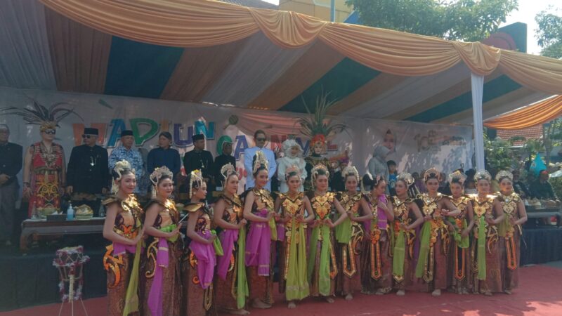 Masyarakat Kota Madiun Antusias Saksikan Madiun Carnival 2023