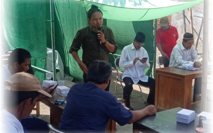 WARGA RT 01 RW 04 KELURAHAN PASARBATANG BREBES GELAR PEMILIHAN KETUA RT SECARA TRANSPARANSI.