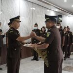 Serah Terima Jabatan Kasi Intelijen Kejaksaan Negeri Blitar dari Windhu Sugiarto, SH.MH Kepada Prabowo Saputro, SH.MH.