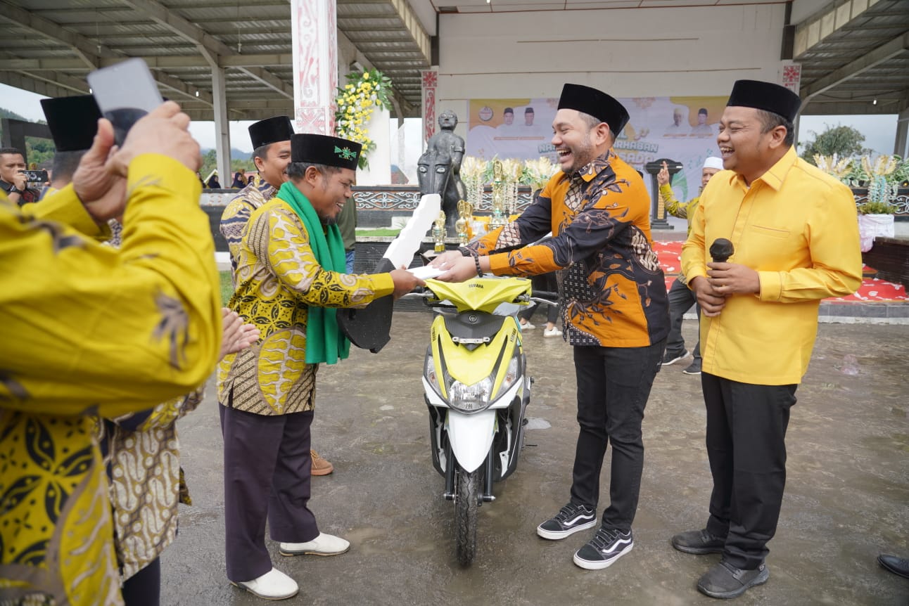 Bupati Pakpak Bharat, Membuka Pelaksanaan Festival Nasyid dan Marhaban Bertajuk FBT-MO Mersada.