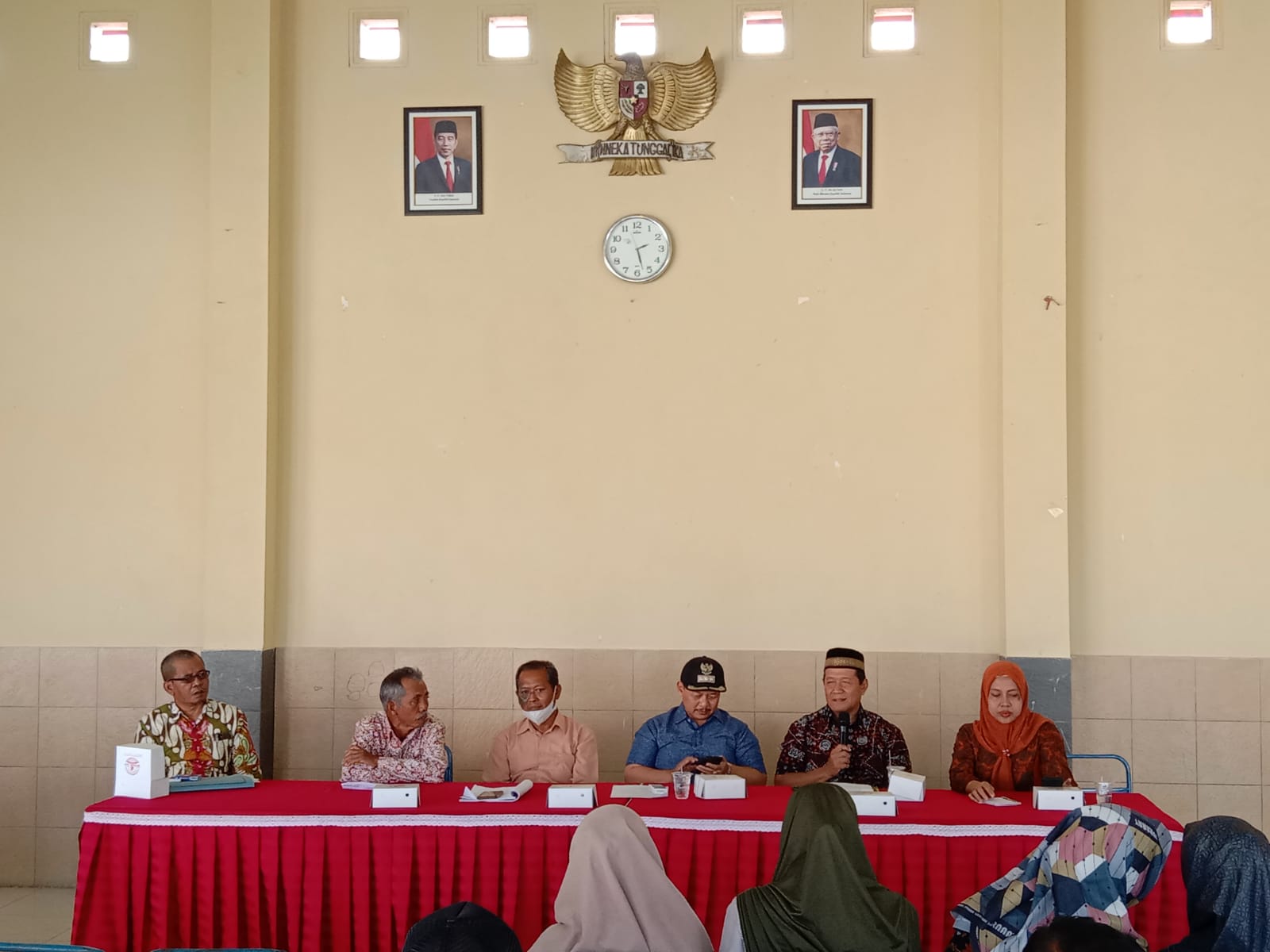 Camat Bandung Tulungagung Hadiri Pelaksanaan Tahapan Undian Nomor Urut Calon Kepala Desa Suwaru