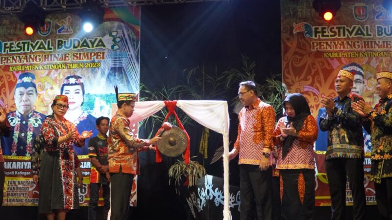 Dandim 1019/Ktg Hadiri Acara Festival Budaya Penyang Hinje Simpei