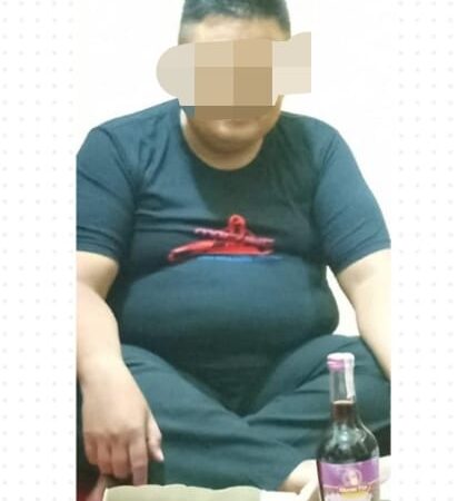 Berfoto Sambil Pamer Miras, Oknum Polisi di Bojonegoro Buat Malu Institusi Polri, Warga Minta Kapolri Dan Kapolda Jawa Timur Tindak Tegas