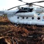 Helikopter Milik BNPB Lakukan Pendaratan Darurat di Wilayah Mendawai Seberang, Kotawaringin Barat, Kalimantan Tengah.