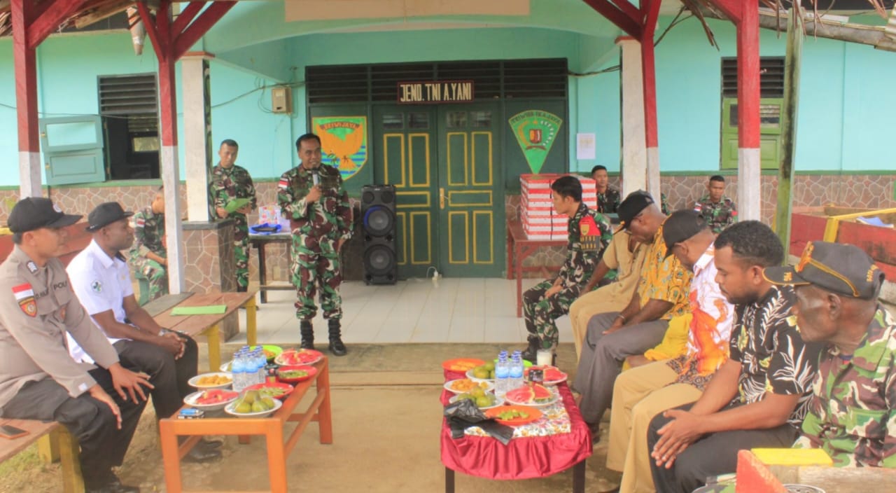 Suasana Haru Jelang Purna Tugas Satgas Yonif 143/TWEJ Berpamitan Dengan Masyarakat Papua