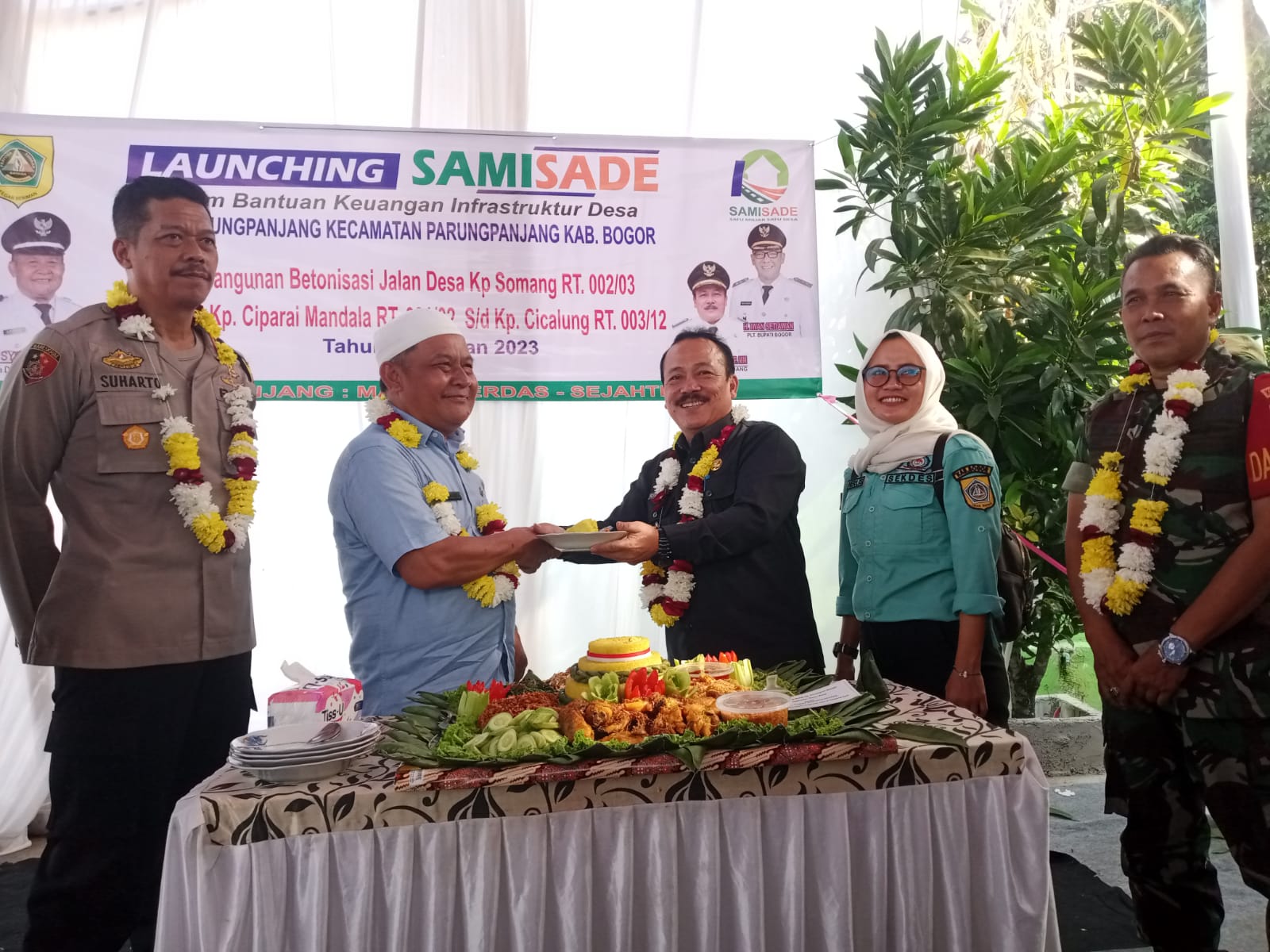 Launching Samisade Fokus Betonisasi Dan Drainase di Desa Parungpanjang Bogor.