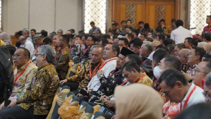 Bupati Pakpak Bharat, Franc Benrhard Tumanggor Menghadiri Rapat Koordinasi Persiapan Pengadaan ASN Tahun 2023 di Hotel Grand Sahid Jaya Jakarta.