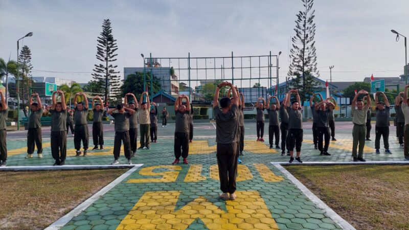 Jumat Sehat, Anggota Kodim 1015/Sampit Laksanakan Olahraga Bersama