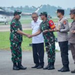Pangdam XII/Tpr dan Kapolda Kalbar Dampingi Panglima TNI Tinjau Penanganan Karhutla