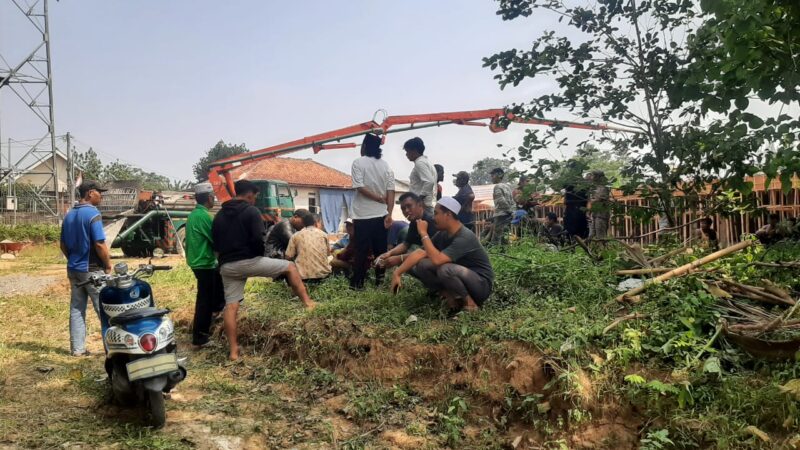 Warga Somang Parungpanjang Bogor Menolak Keras Pembangunan Yayasan Solideo Gracias School Saat Pengecoran !