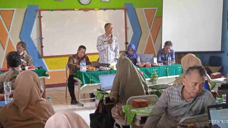 K3S Bersama Pengawas Parungpanjang Giat Sosialisasi Pengisian Rapot Pendidikan Sekolah Dasar