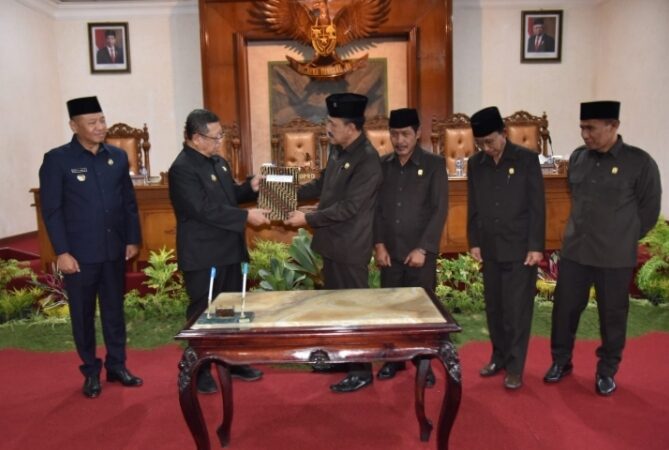 Ketua DPRD Tulungagung Pimpin Langsung Rapat Paripurna Persetujuan Bersama Ranperda Tentang Perubahan APBD 2023