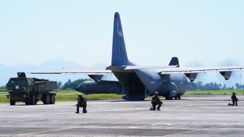 Aksi Memukau Pasukan Khusus Gabungan Rebut Bandara Banyuwangi Dari Tangan Musuh