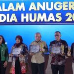 Penghargaan IKP Diskominfo Provinsi Bangka Belitung Kepada Beberapa Media Humas Pada Acara AMH 2023.