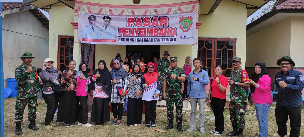 Dalam Rangka HUT TNI 78 Korem 102/Jg Bekerja Sama Dengan Pemerintah Provinsi Kalimantan Tengah Gelar Baksos