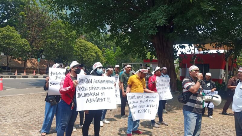 GEMPAR Brebes Menggelar Aksi Unjuk Rasa di Depan Gedung KPK Jakarta, Tuntut Copot Ketua KPK Firli Bahuri